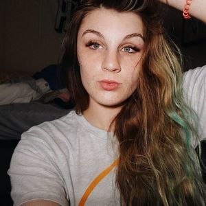 Meet your Posher, Alexandra